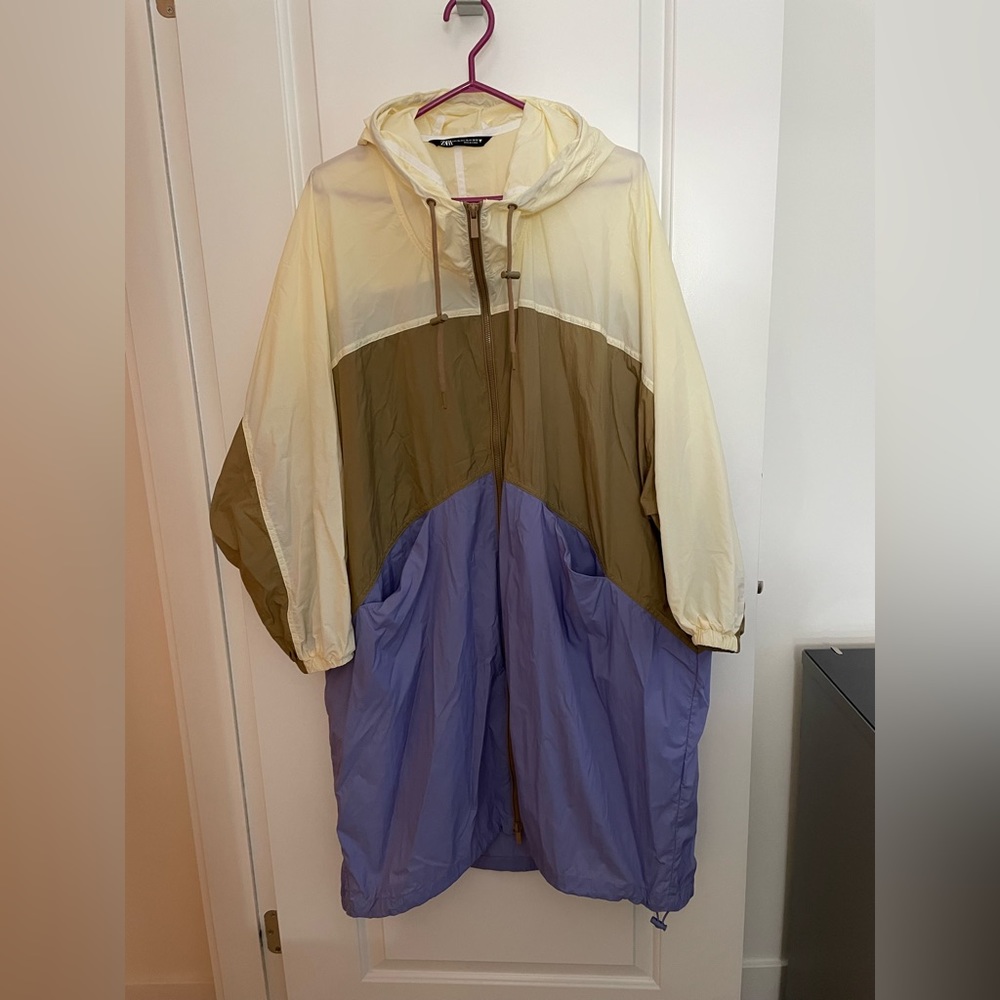 Zara oversized lightweight zip up shell size L-XL